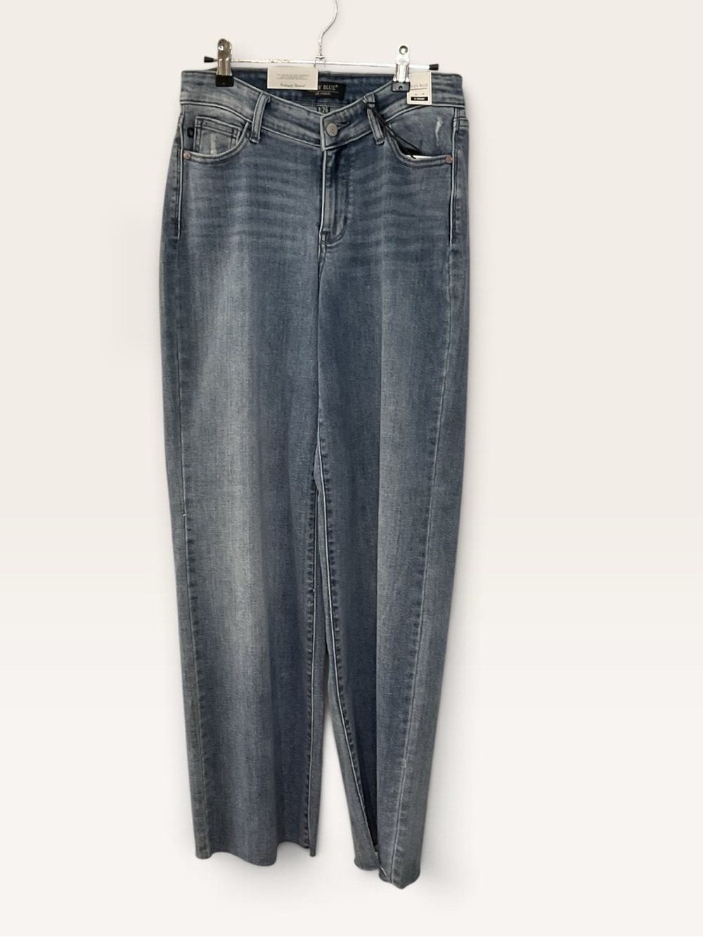Judy Blue Women’s V- Front Baggy Leg Jeans